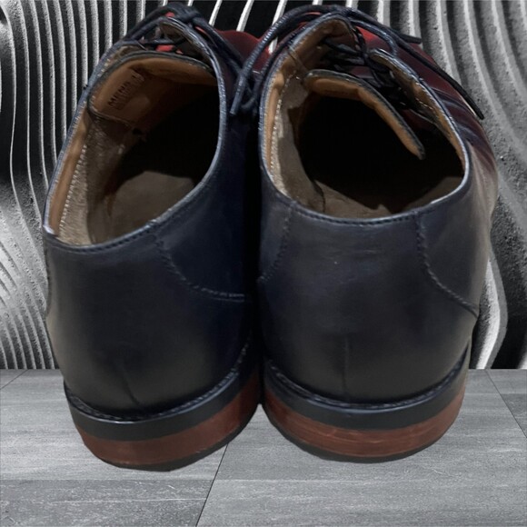 Florsheim Materra Cap Oxford, Size 9D - Picture 5 of 9